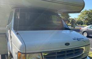 Newly Renovated RV - Minnie - Adventure Machine