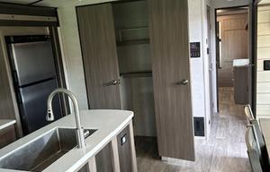 2021 CrossRoads RV Sunset Trail SS330SI