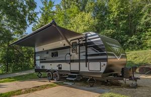 2023 Grand Design 235BH – Fully equipped!