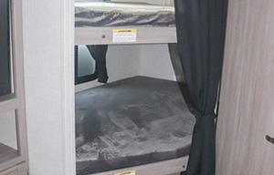 2022 Sunset Trail SS242BH RV rental photo 6