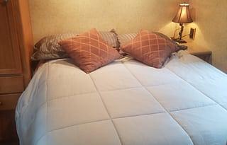 2007 Winnebago Vista 33T