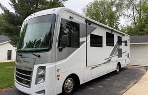 Family Road Trip RV: 2025 Class A Bunkhouse