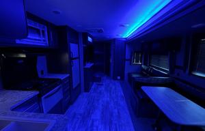Tons of space/ sleeping option, 1600W solar system