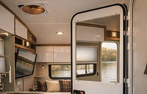 Modern RV w Panoramic Window & Outdoor Kitchen