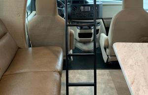 JOEY - 2019 Coachmen Freelander M-26 RS