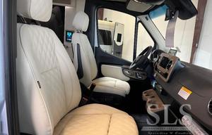 2024 Midwest Automotive Designs Daycruiser D6