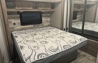 Billie’s Entertainment Camper - KING BED
