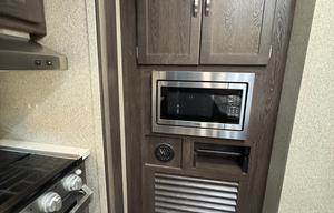 The Meramec – Outdoor Escape Camper