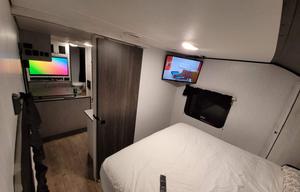 2021 Heartland Trail Runner 26' bunk house