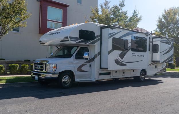 Rare Luxury Huge Class C  | Top Amenities (PW19)