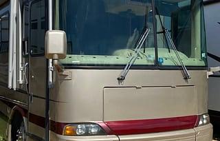 2002 Newmar Dutch Star 4386 RV rental photo 2