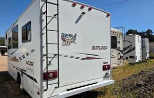HONEST RVS - Well-Balanced Class C