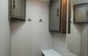 C16 *NEW* Leprechaun 8Sleeper 2 SlideOut rooms WOW