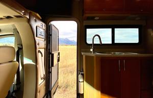 2017 Tiffin Motorhomes Wayfarer 24 QW