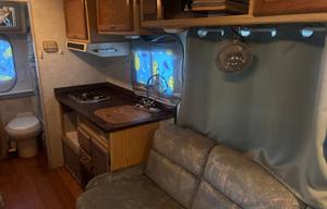 Retro Getaway Toyota Itasca Spirit