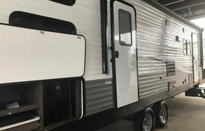 2021 Coleman Coleman Lantern 285BH