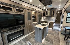 Luxurious Camping in a 2022 Crossroads Cameo