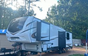 2023 Keystone RV Sprinter 31TB RV rental photo 1
