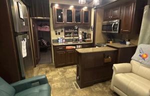2016 Voltage V3970 RV rental photo 12