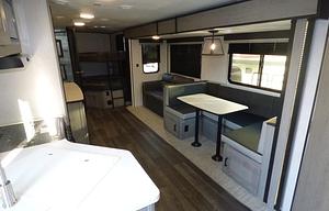 **2021 Heartland Mallard 312 (36’)**
