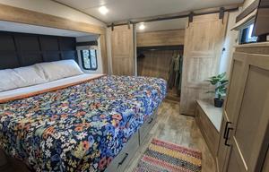 Keystone Arcadia Pet Friendly