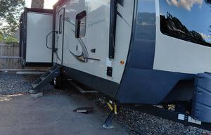 2020 Forest River RV Rockwood Signature Ultra Lite 8329SS RV rental photo 3