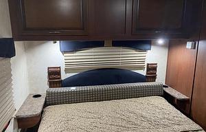 Adventure-Ready Bunkhouse RV – Sleeps 8