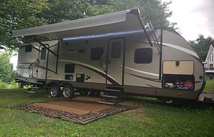 2018 Dutchmen RV Coleman Light 3015BH