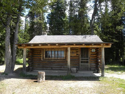 001, Loop: AREA CABIN CREEK CABIN