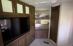 2019 Forest River Avenger 27DBS — Family Ready