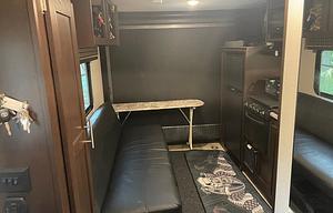 2019 Sportsmen LE 190THLE RV rental photo 9