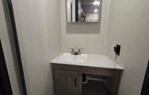 2021 Hideout 338BR RV rental photo 11