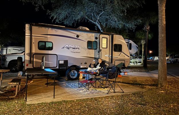 Camp Comfort Apex Nano Escape