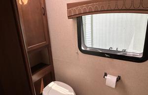 Jayco white hawk model 20MBR      23 ft. 2015 yr
