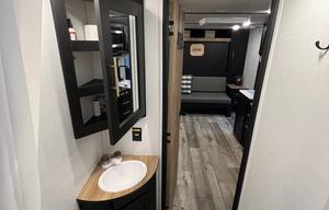 Mighty Mini Retreat: Springdale Mini 1810BH