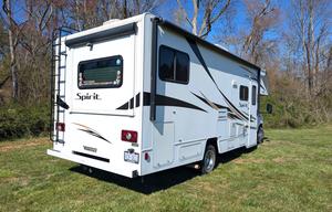 Winnebago Spirit | Cozy Class C RV with 3 slides