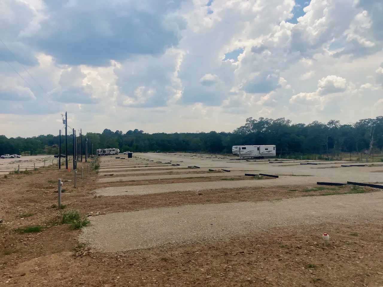 Austin Oaks RV Park - Buda