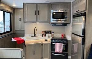 Movin & Groovin 2022 Coachmen RV Freelander