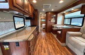Luxury 2015 Jayco RV - Sleep 6 - Family Road Trip!