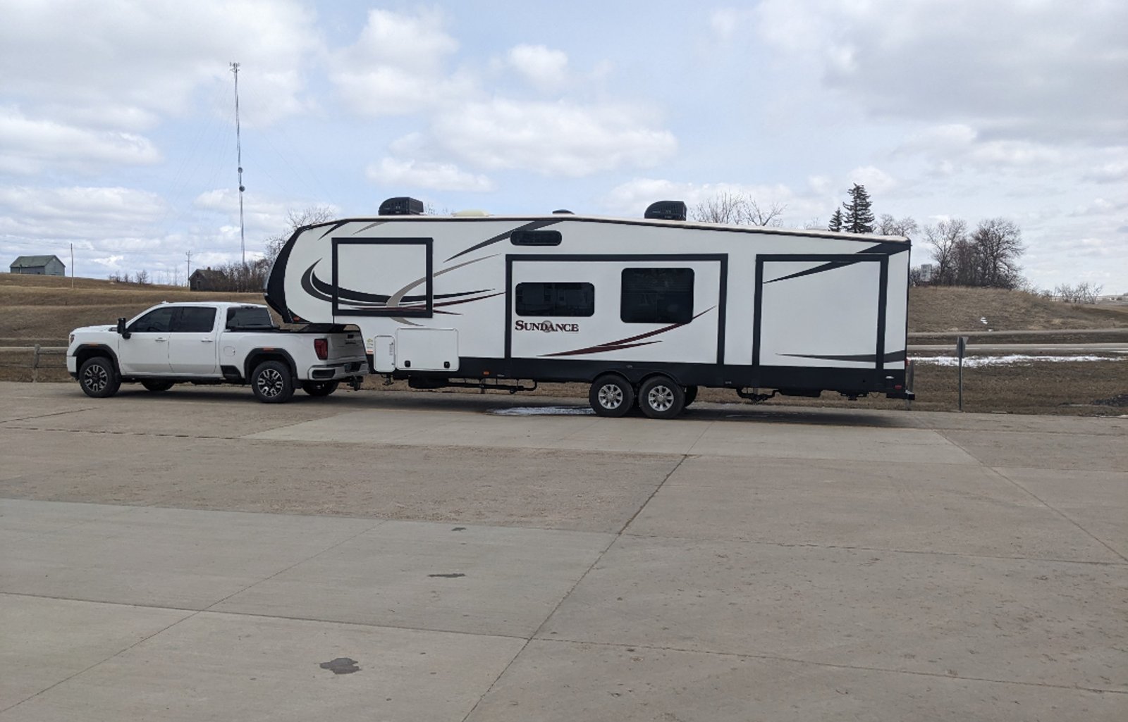 2015 Heartland Sundance 3400QB