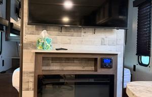 2021 Dutchmen RV Coleman Lantern Series 263BH