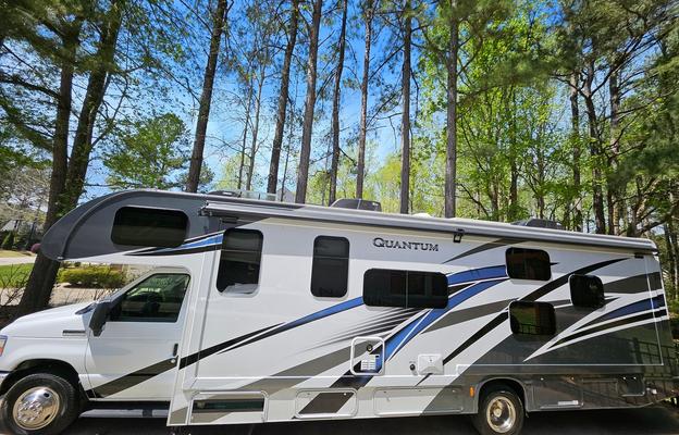 2024 Thor Motor Coach Quantum LC LF31