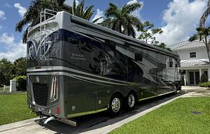 Presidential Luxury Coach