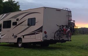 Coachmen Leprechaun RV "Chickaletta" Dog Friendly!