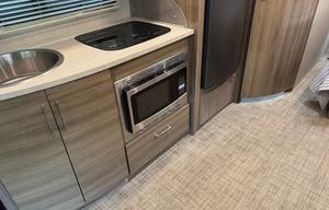 2018 Entegra Coach Qwest 24L