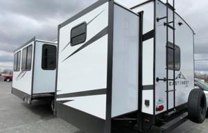2022 Alta King Bed