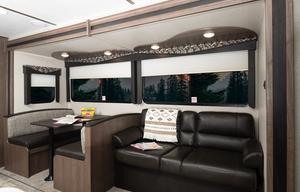 #2: Large Modern Home Full Amenities @ Yellowstone