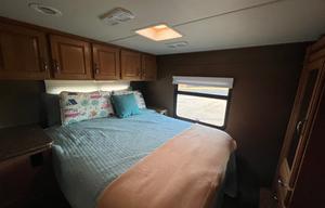 Thor Motor Coach Four Winds 31W