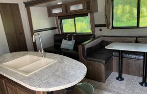 Haven on wheels! 2018 Crossroads Zinger Sleeps 10+