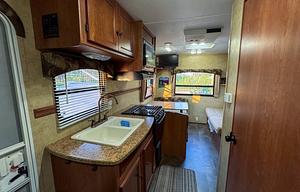 The Perfect Getaway Trailer, Clean & Fully Loaded!
